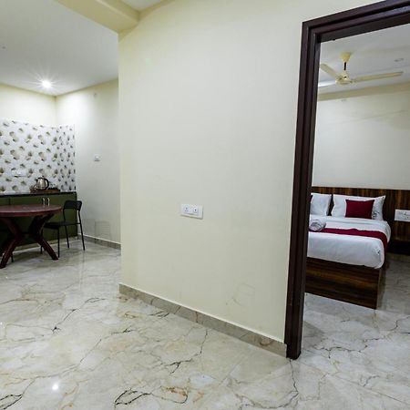 Olive Nest- Tirupati Bus Stand- 300 Meters, Railway Station- 400 Meters Hotell Exteriör bild