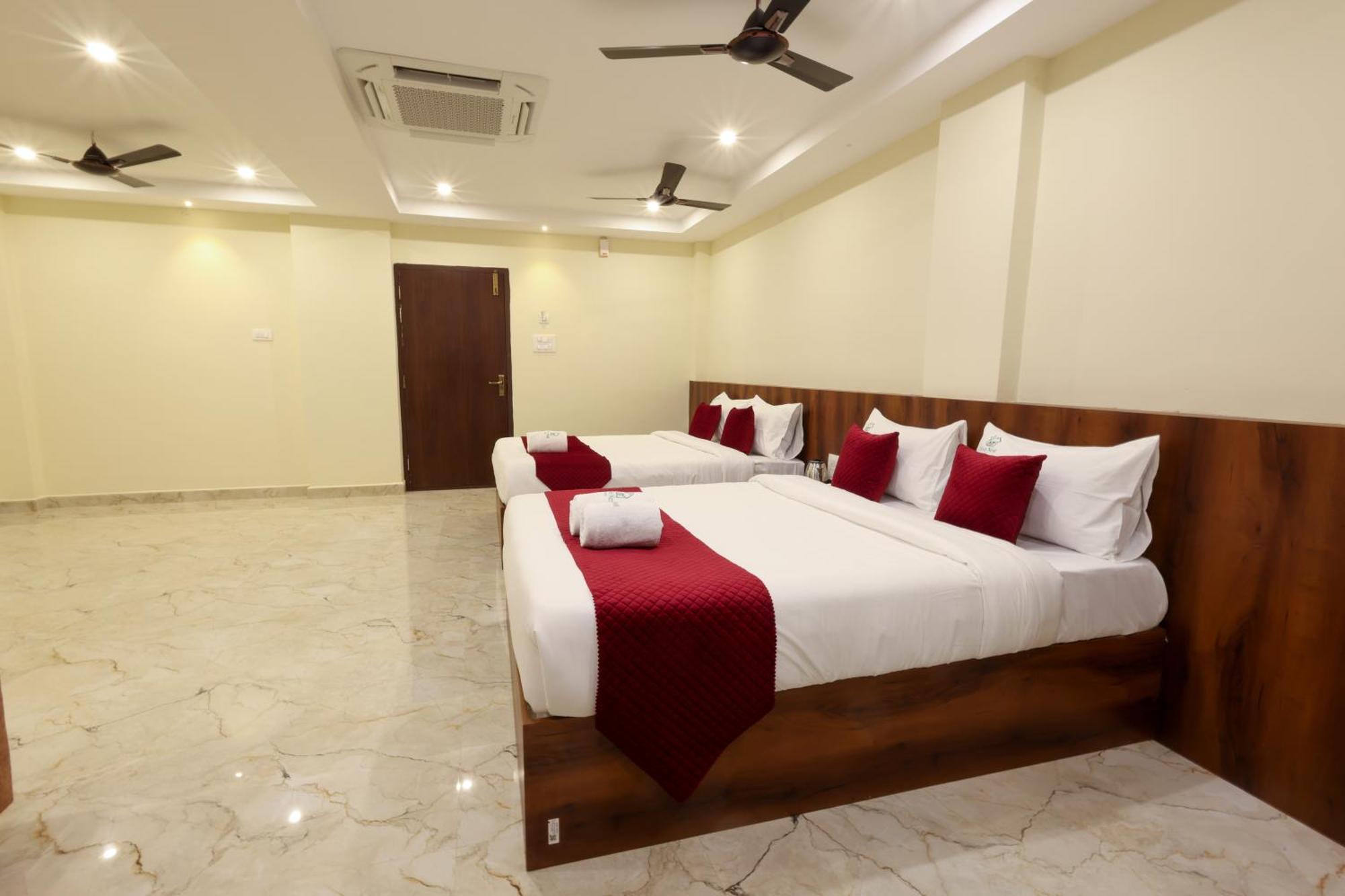 Olive Nest- Tirupati Bus Stand- 300 Meters, Railway Station- 400 Meters Hotell Exteriör bild