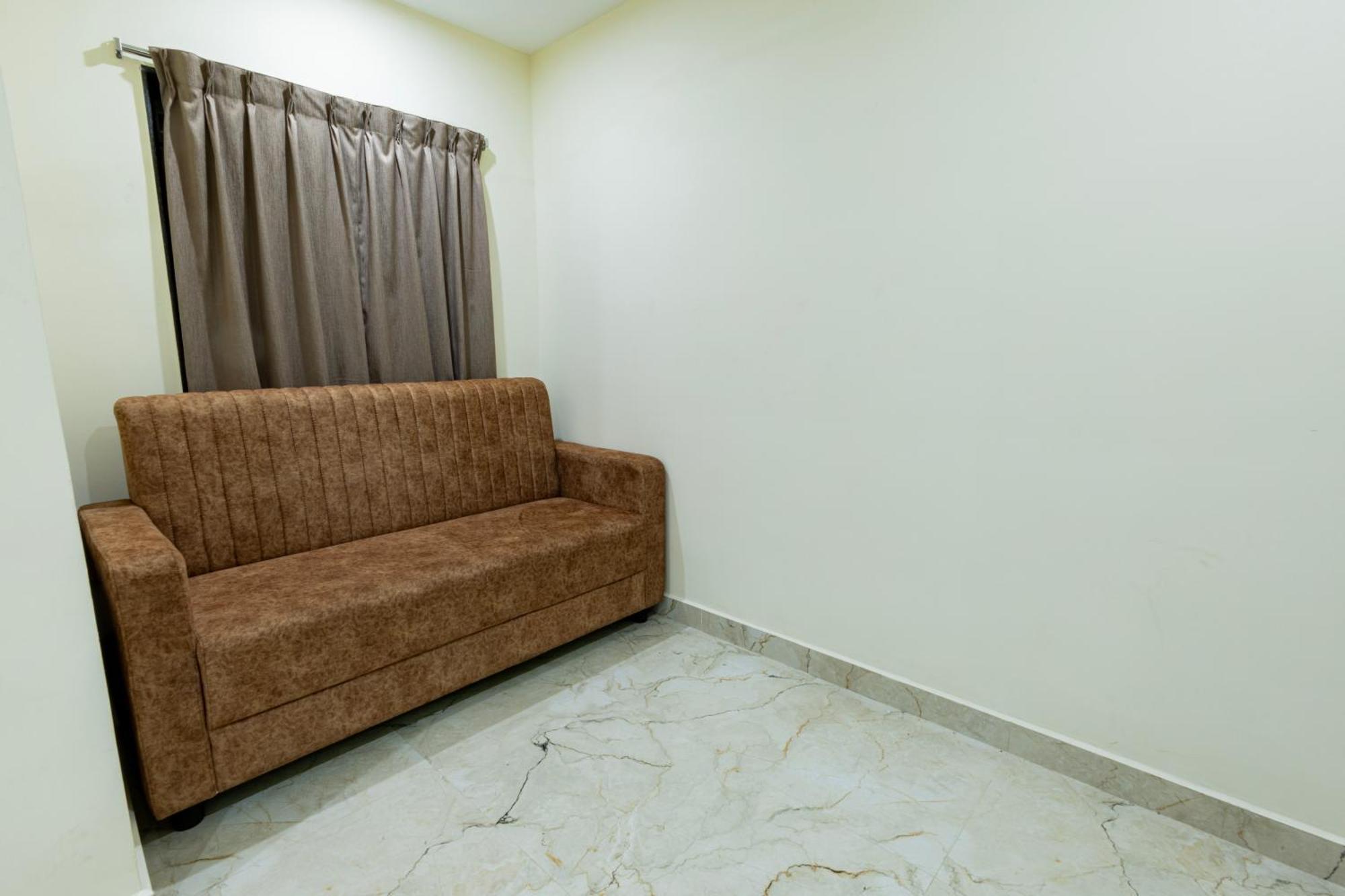 Olive Nest- Tirupati Bus Stand- 300 Meters, Railway Station- 400 Meters Hotell Exteriör bild