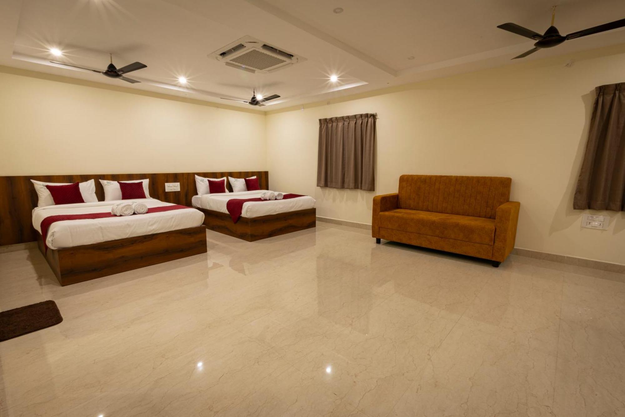 Olive Nest- Tirupati Bus Stand- 300 Meters, Railway Station- 400 Meters Hotell Exteriör bild
