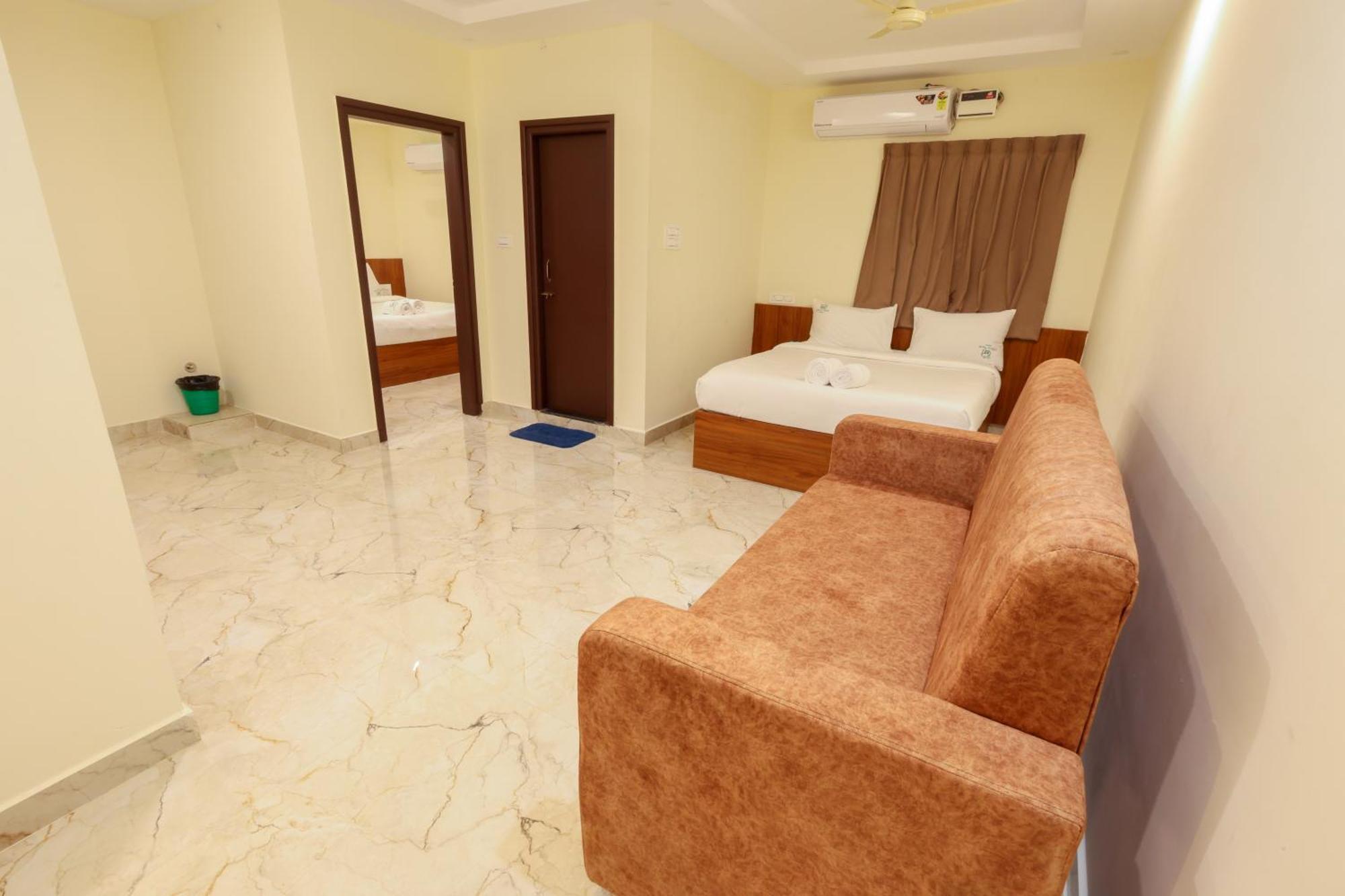 Olive Nest- Tirupati Bus Stand- 300 Meters, Railway Station- 400 Meters Hotell Exteriör bild